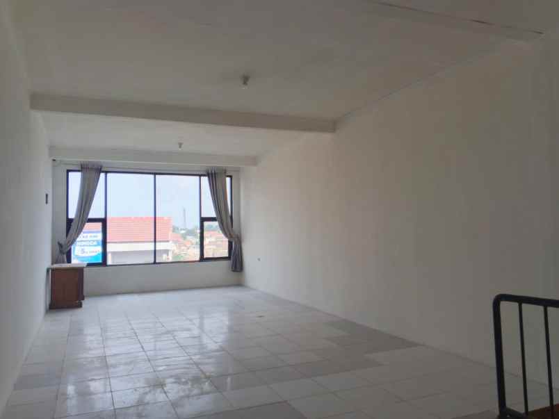 ruko gandeng dijual dan disewa di ciledug tangerang