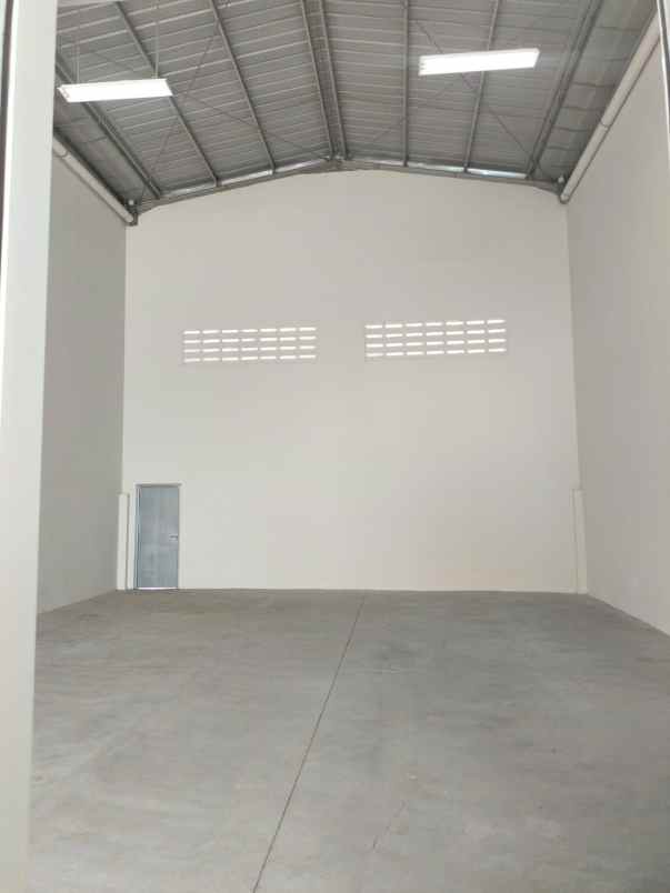 ruko gudang kantor tanjung pura karawang