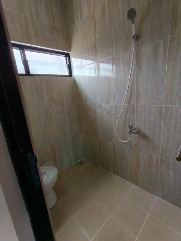 ruko siap pakai bebas banjir dekat summarecon bekasi