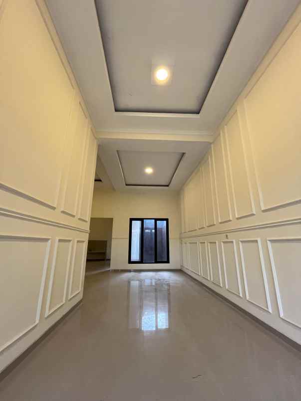 rumah 2 lantai disurabaya timur