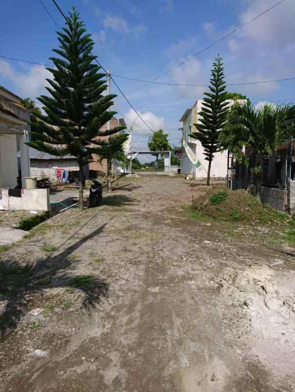 rumah 200jt an pinggir jalan dekat kota free shm