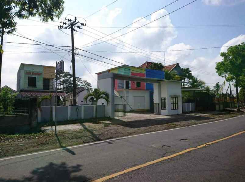 rumah 200jt an pinggir jalan dekat kota free shm