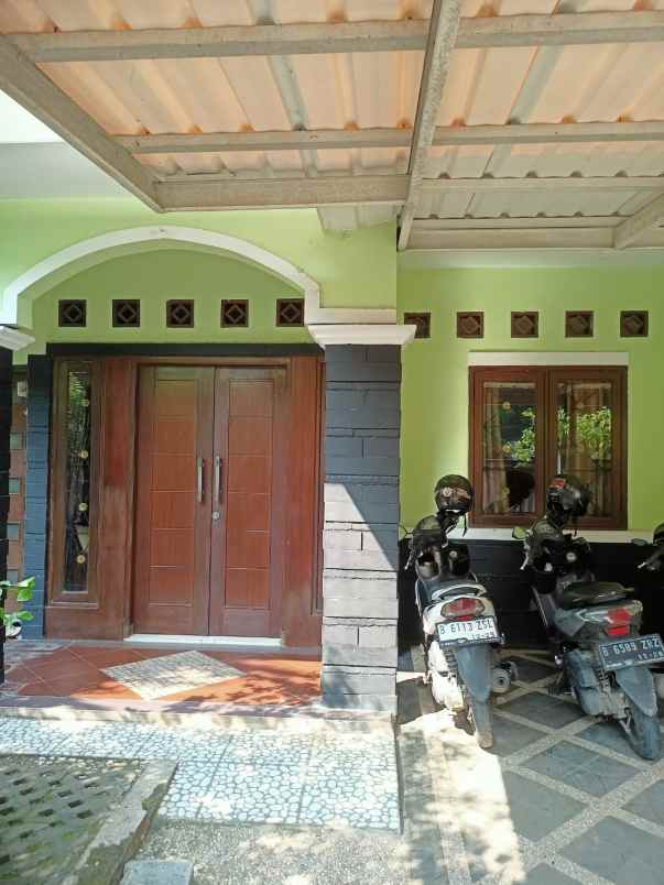 rumah 2lt cash kpr dalam perumahan puri mas depok