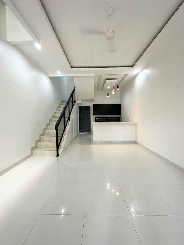 rumah 3lt dekat rsud matraman utan kayu jakarta timur