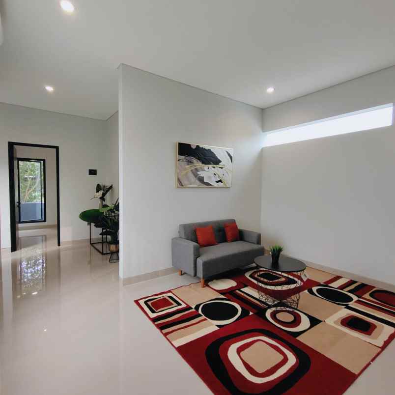 rumah baru dalam komplek bsd kencanaloka