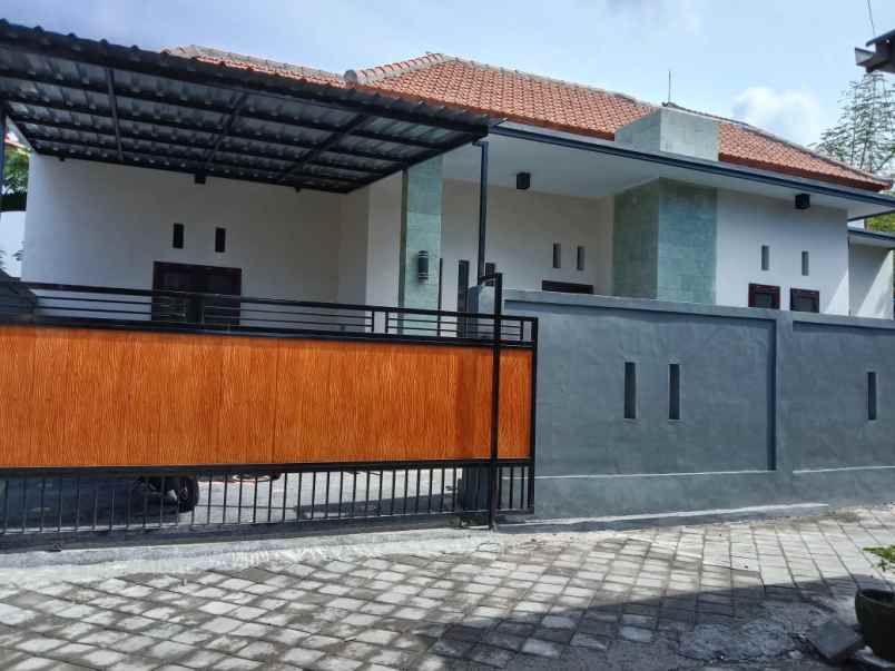 rumah baru diabianbase kapal mengwi deket ke canggu