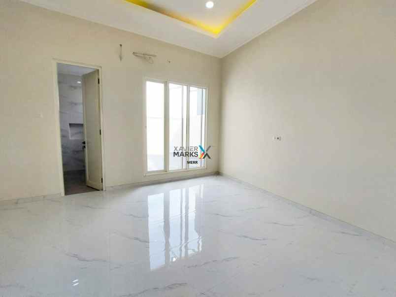 rumah baru gress manyar kertoadi model scandinavian