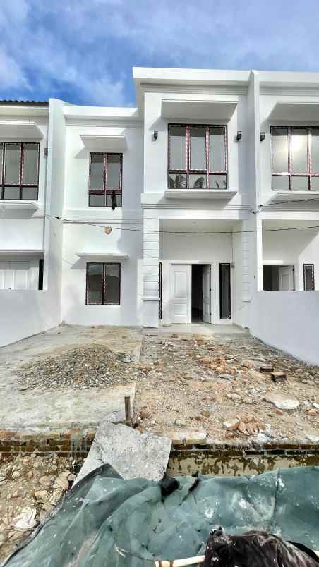 rumah baru modern mewah padang bulan