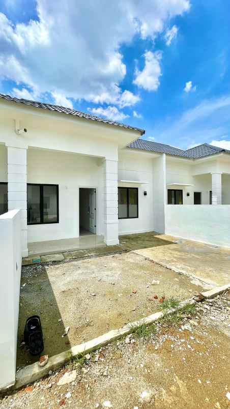 rumah baru modern mewah padang bulan
