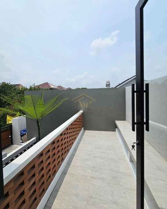 rumah baru siap huni 16 menit ke kampus ugm di ngaglik