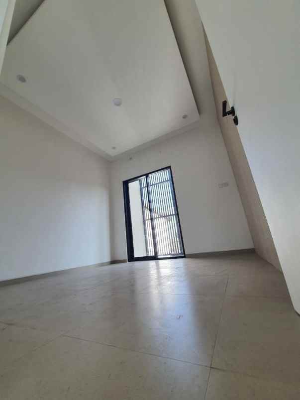 rumah baruk utara hadap utara