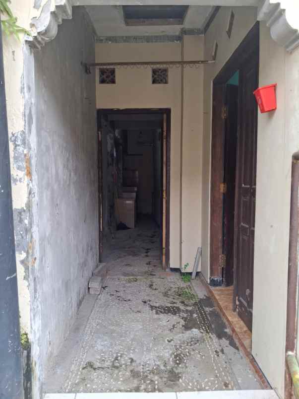 rumah dekat exit tol tingkir sejuk di salatiga