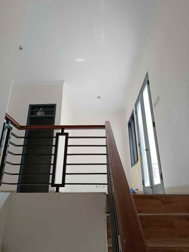 rumah di cinere cirendeu tangerang selatan