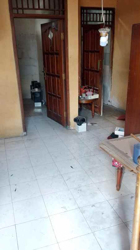 rumah di kaliwiru dekat akpol semarang