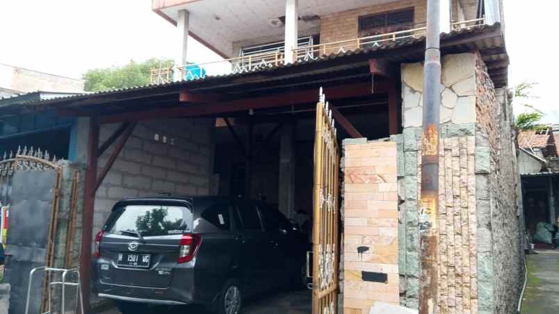 rumah di kaliwiru dekat akpol semarang