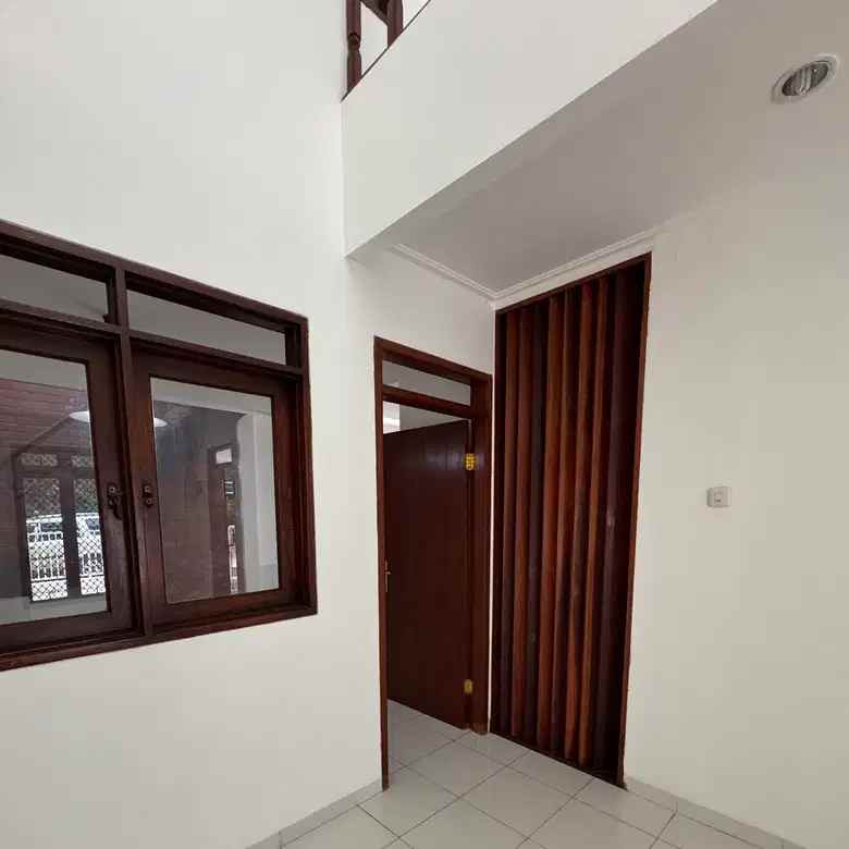 rumah dijual baru renov lokasi di cinere depok