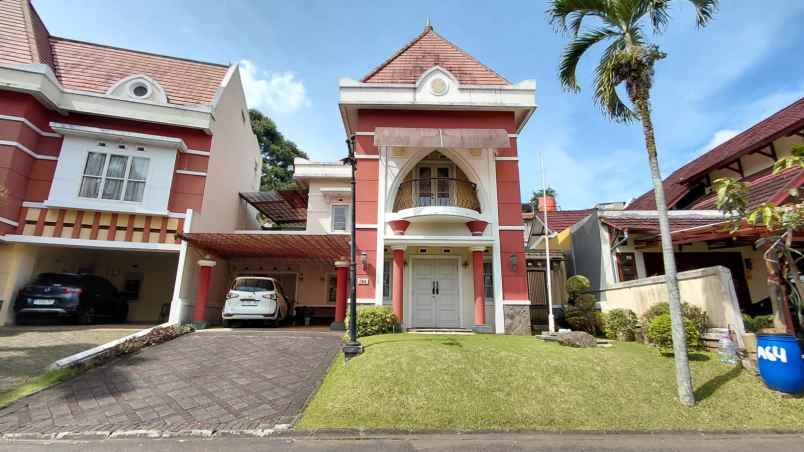 rumah exclusive prv gegerkalong jarang ada taman besar
