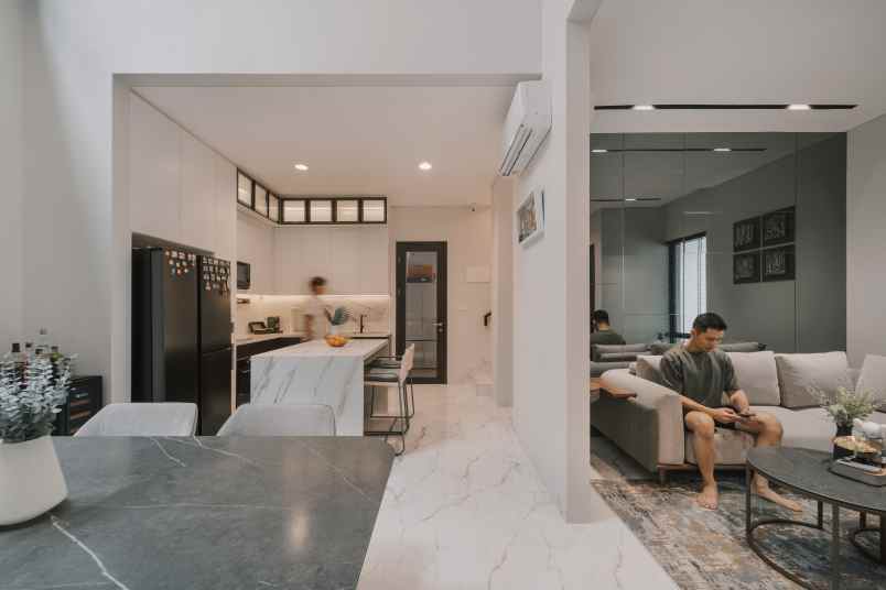 rumah full furnished mewah jakarta timur