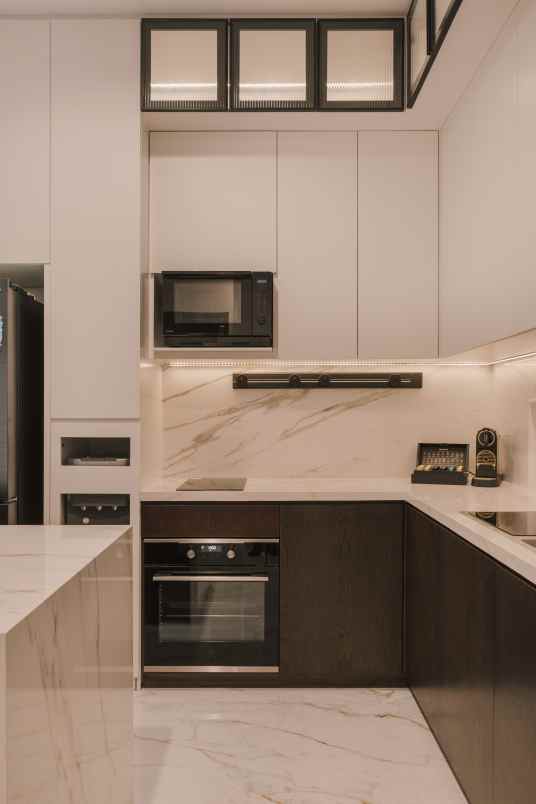 rumah full furnished mewah jakarta timur