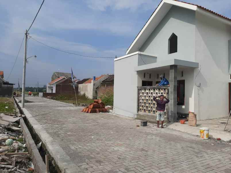 rumah gadingan mojolaban