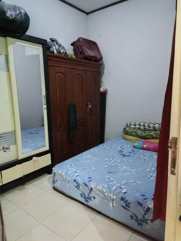 rumah grogol limo depok