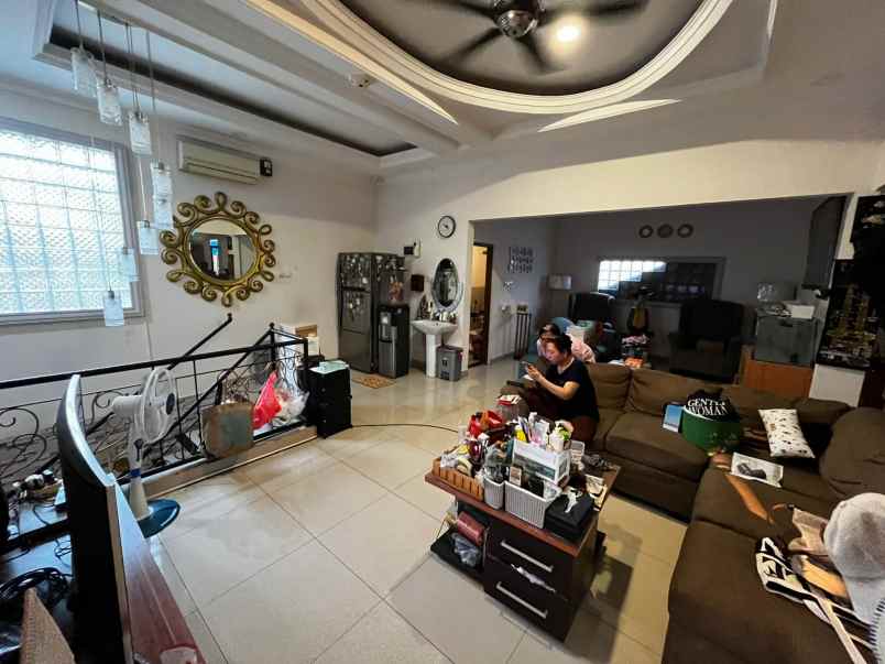 rumah hook dekat summarecon di duta harapan bekasi