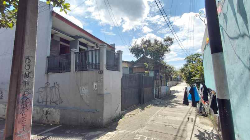 rumah jalan budi selangkah smkn 11 bandung hadap barat