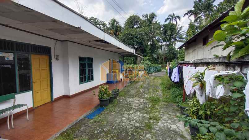 rumah jalan raya ciomas