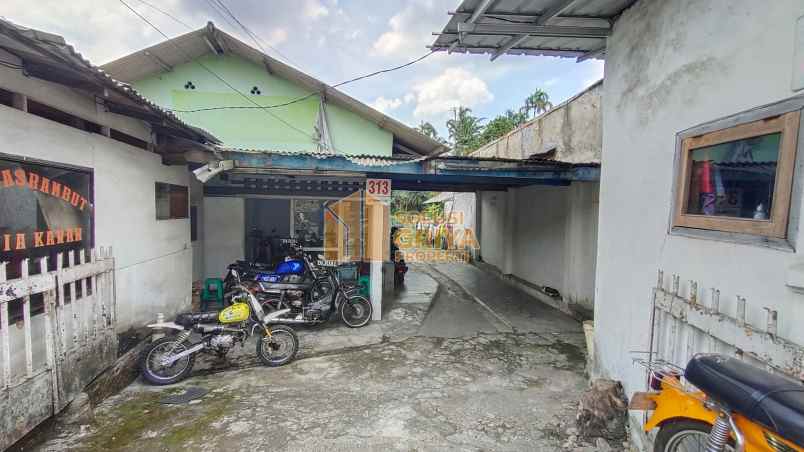 rumah jalan raya ciomas