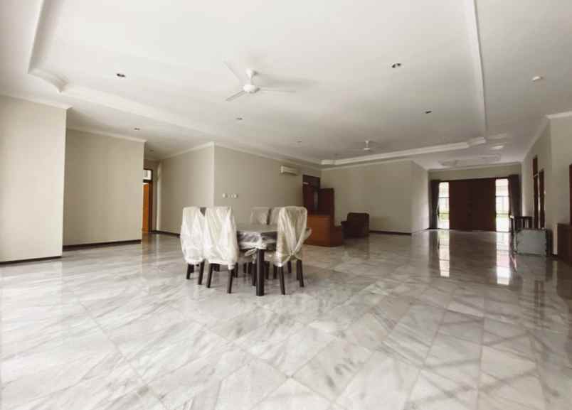 rumah jalan raya fatmawati cipete