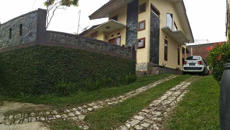 rumah jl babakan muncang permana padaasih cisarua
