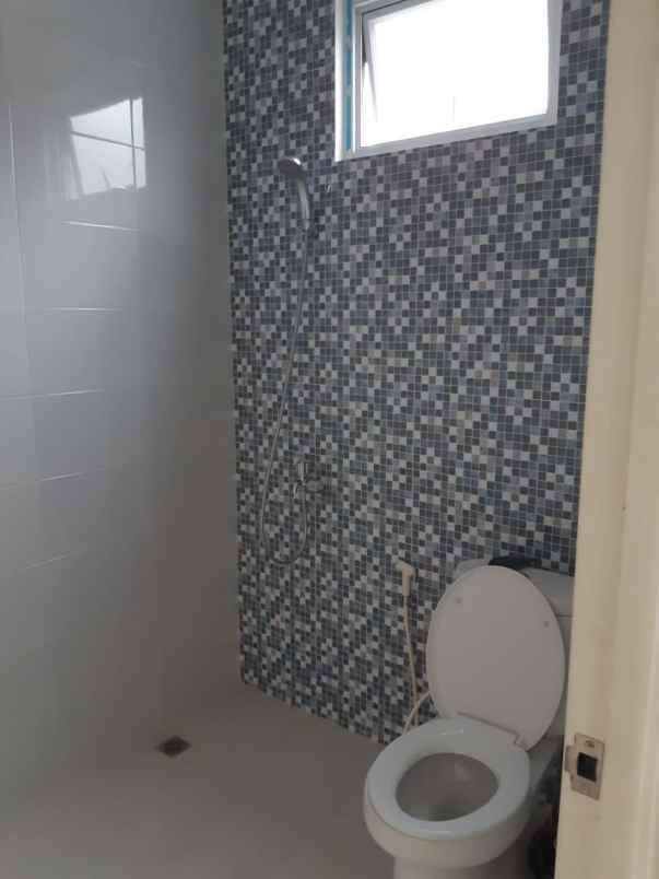 rumah jl magnolia babakan setu