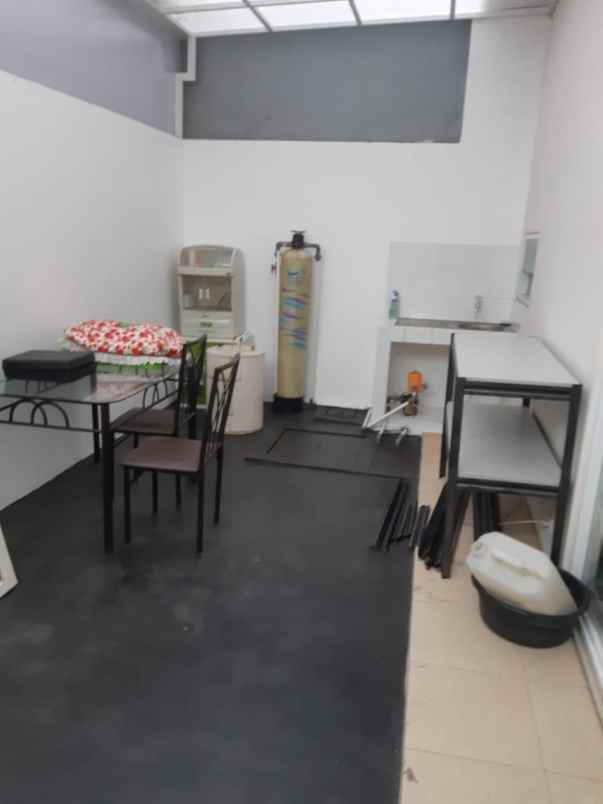 rumah jl magnolia babakan setu