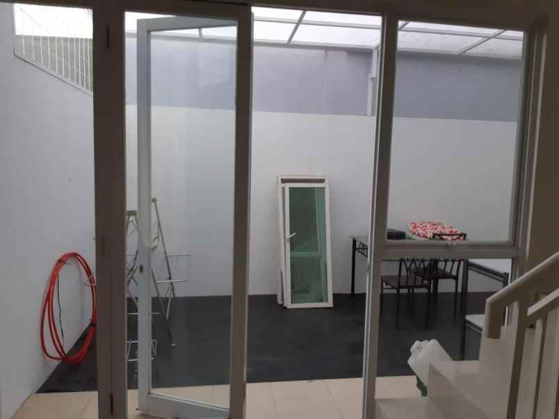 rumah jl magnolia babakan setu