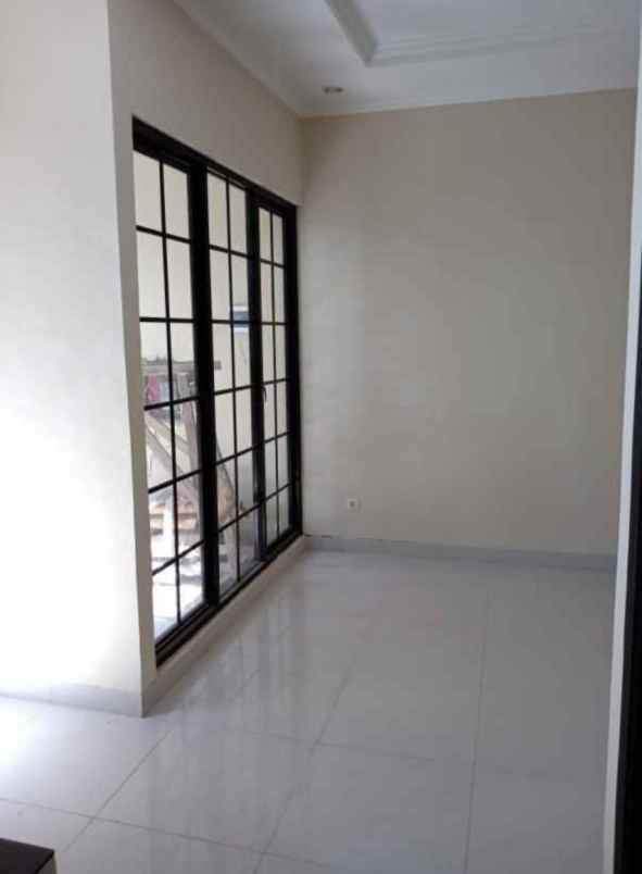 rumah jl majlis kalimulya