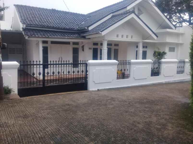rumah jln raya pahlawan cinangka