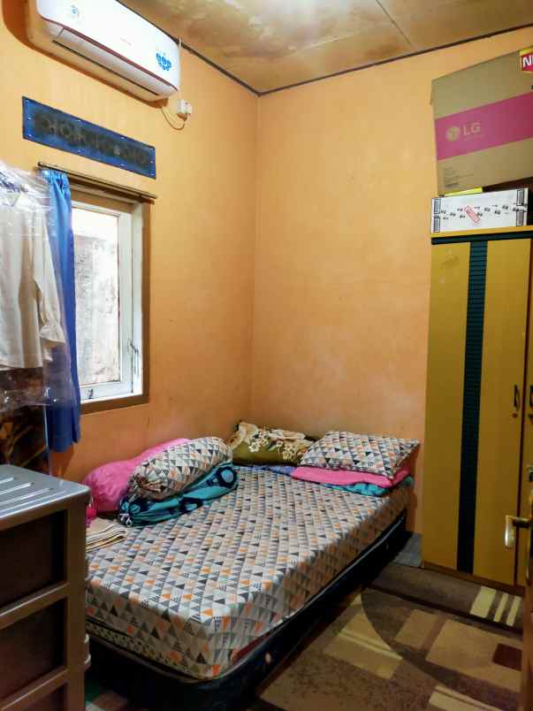 rumah jln srengseng sawah jagakarsa