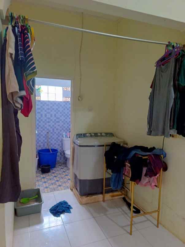 rumah kampung luas dan siap huni