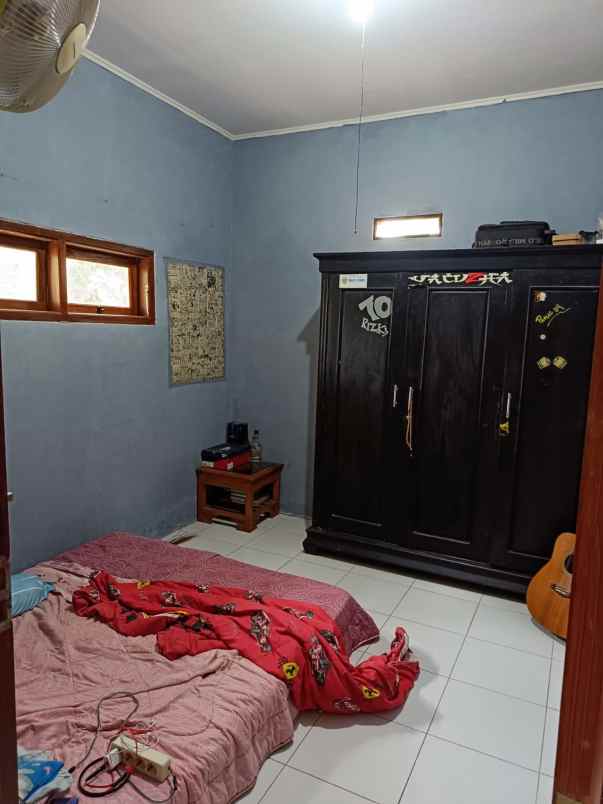 rumah kampung luas dan siap huni