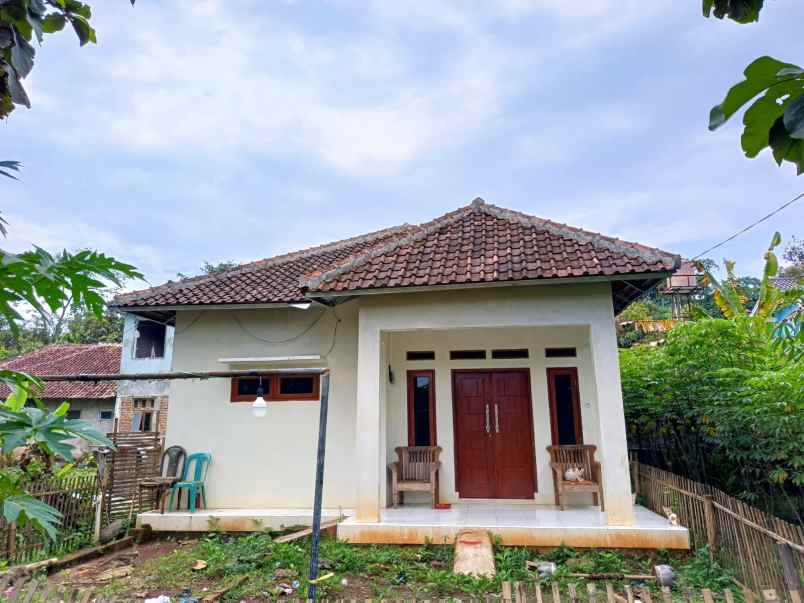 rumah kampung luas dan siap huni