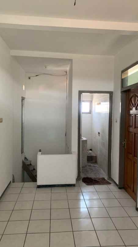 rumah karang asem 3 lantai minimalis murah