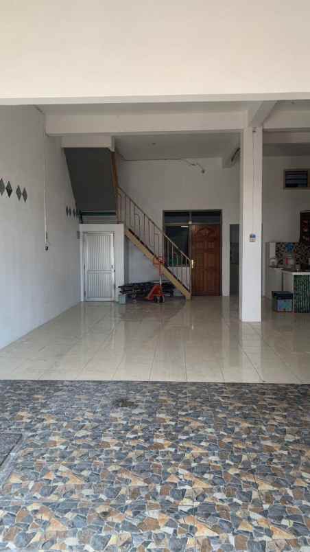 rumah karang asem 3 lantai minimalis murah