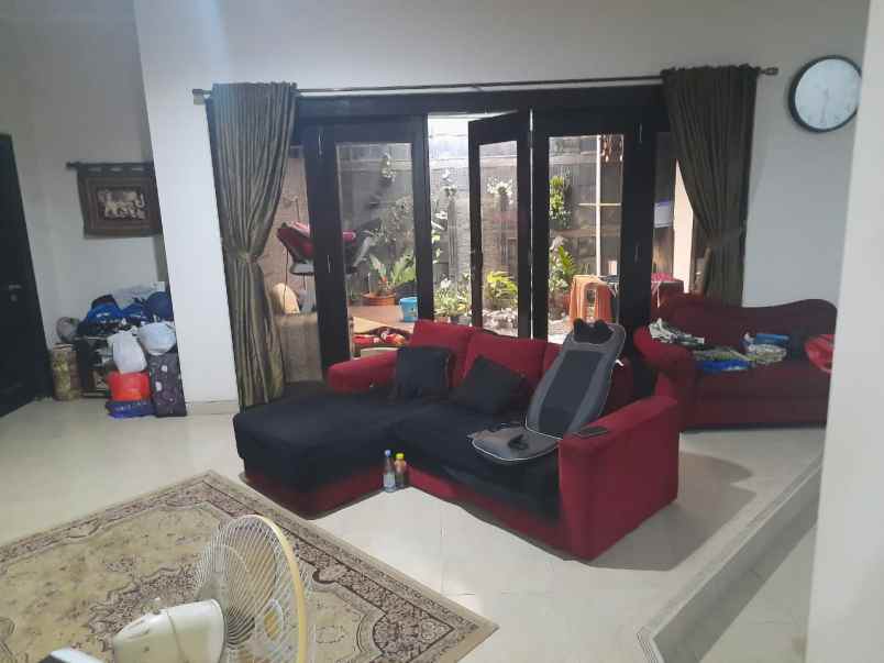 rumah komplek cibabat cimahi taman besar posisi hook