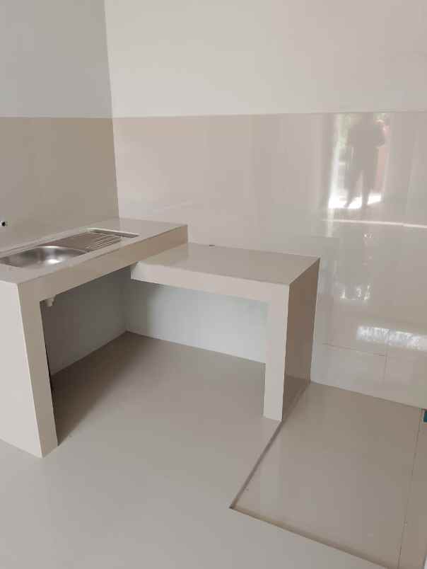 rumah kpr pinggir jalan dekat stasiun krl