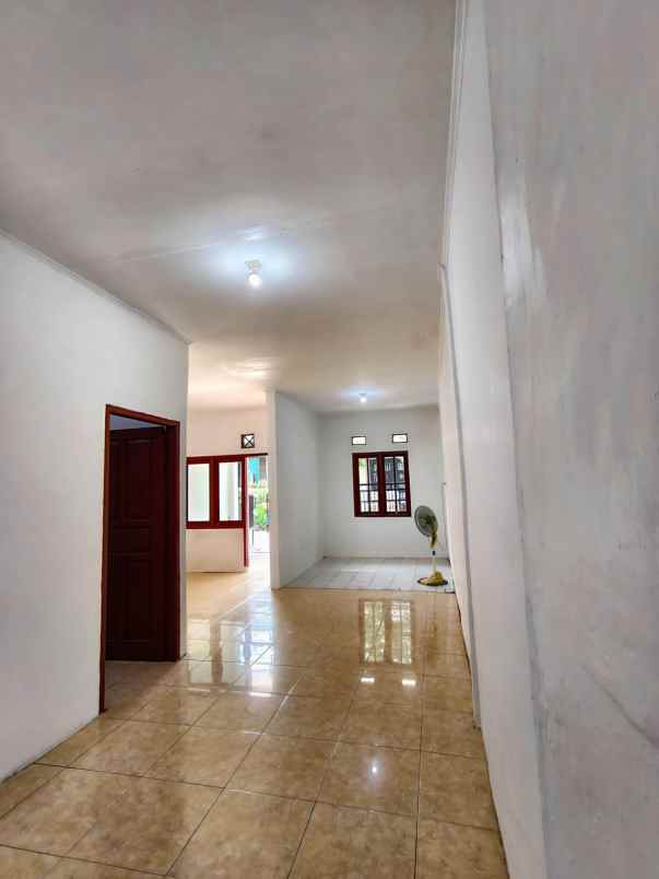 rumah luas 60m2 layak huni di telaga mas bekasi