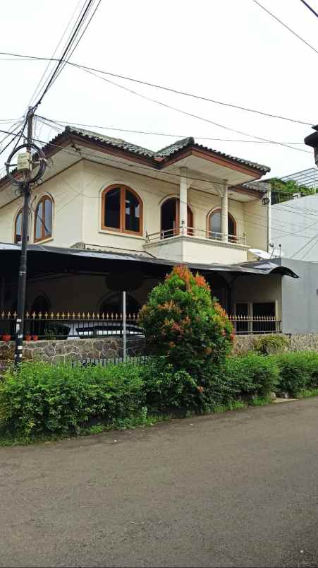 rumah meruya utara jakbar