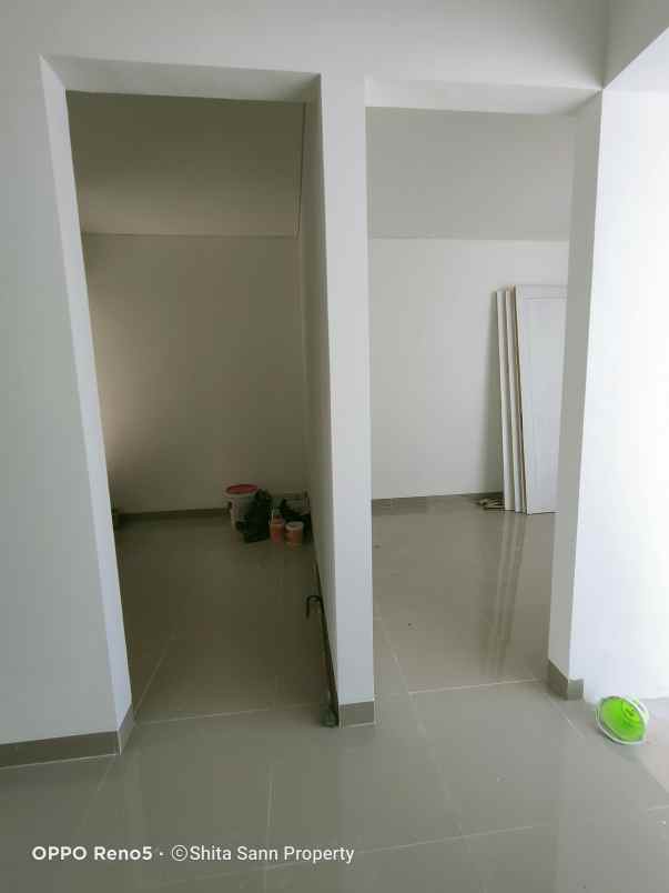 rumah meruyung limo depok