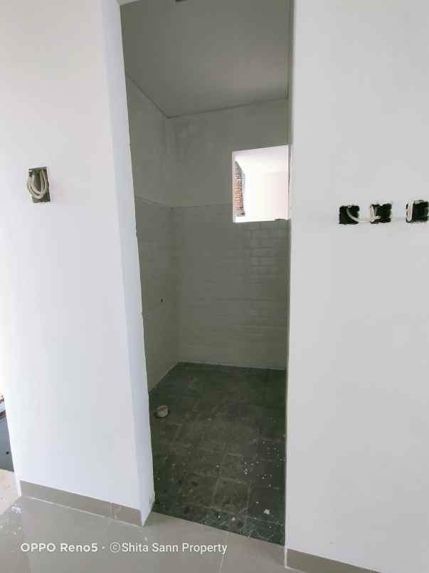 rumah meruyung limo depok