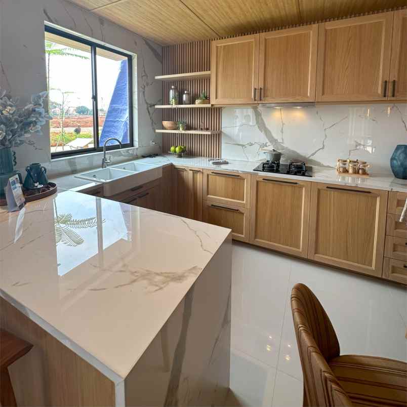 rumah mewah 2 lantai dekat dari gerbang tol sawangan