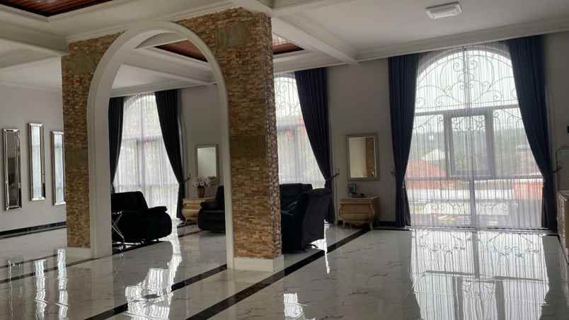 rumah mewah cantik design modern siap huni